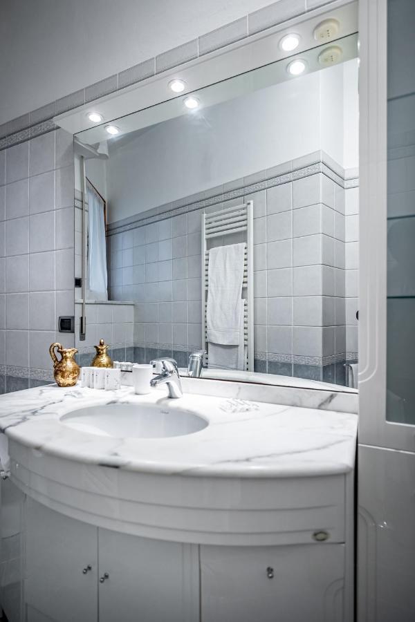 Yid Elegant Apt With Garage Firenze Eksteriør billede